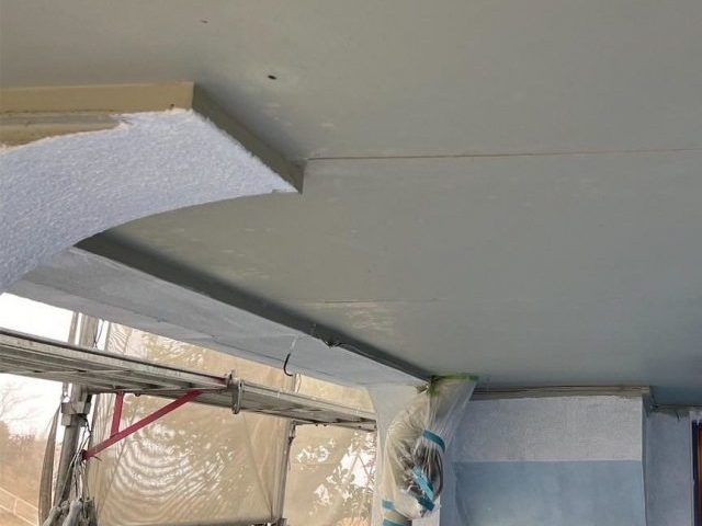 明石市で塗装前の天井